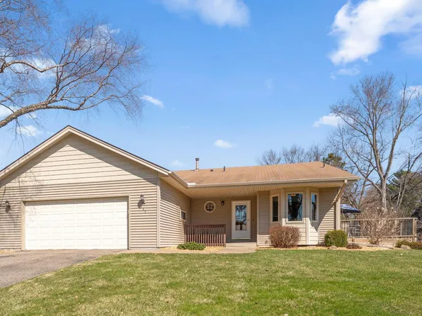 135 Old County Road C E, Little Canada, MN 55117