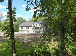 18 Reinhardt Rd, Middletown, NY 10940