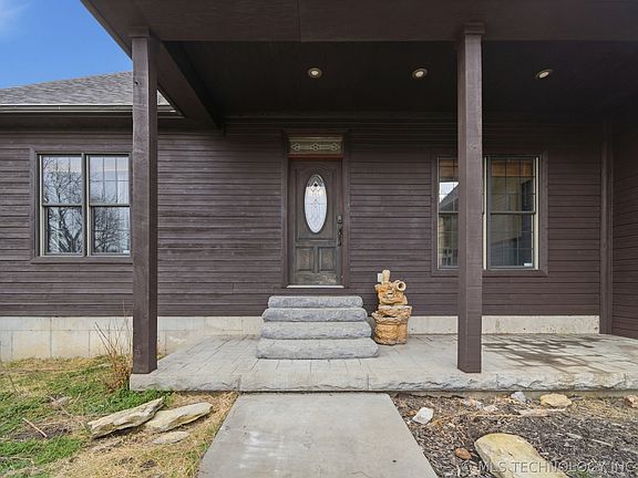 5th image of 30498 S 4390th Rd