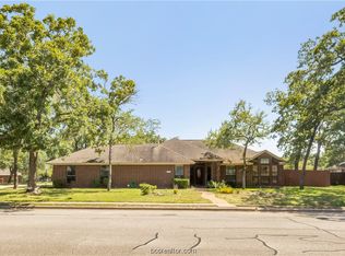 4028 Viceroy Dr, Bryan, TX 77802