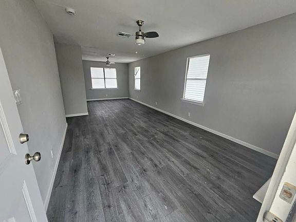 5th image of 2819 SW 42nd St