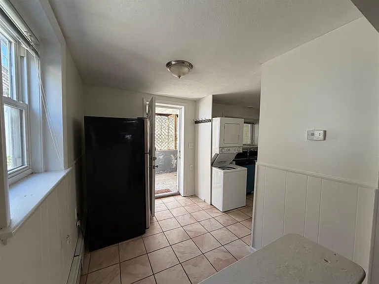 46 Lincoln St — Photo 10