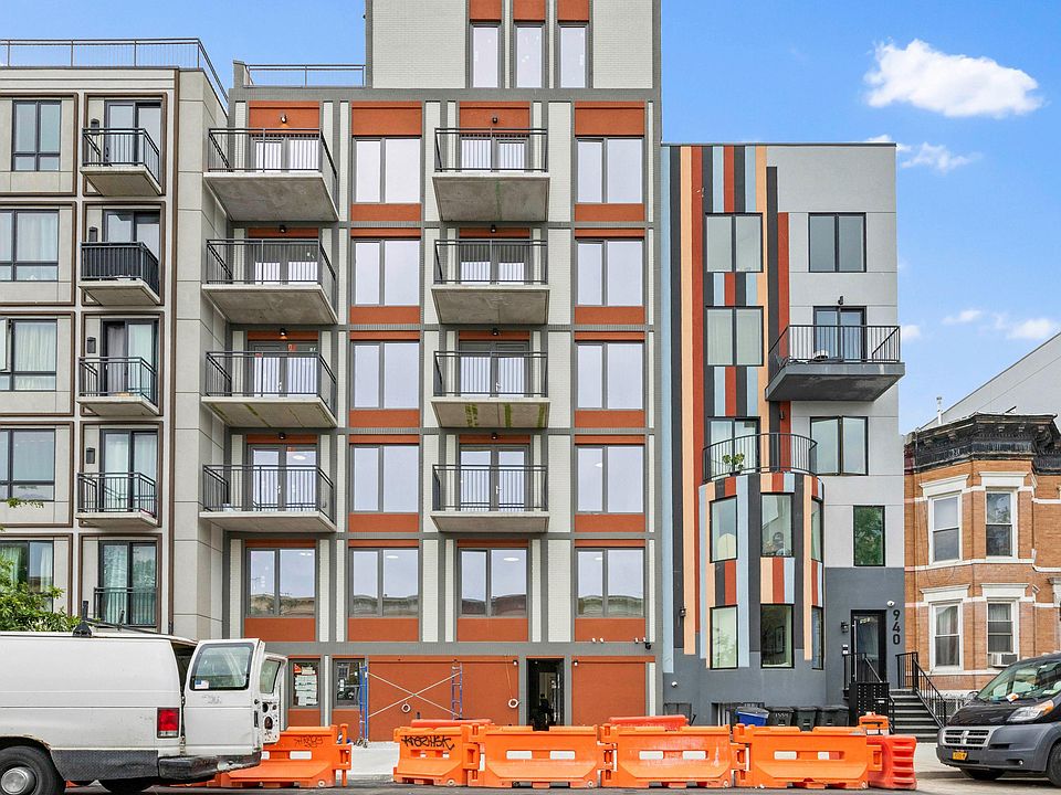 1st image of 942 New York Ave #2J
