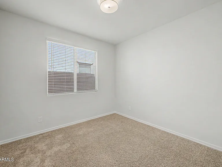 17558 W Luke Ave — Photo 33