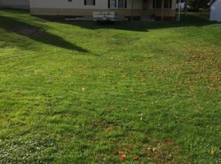 304 Lookout Ave, Ellwood City, PA 16117