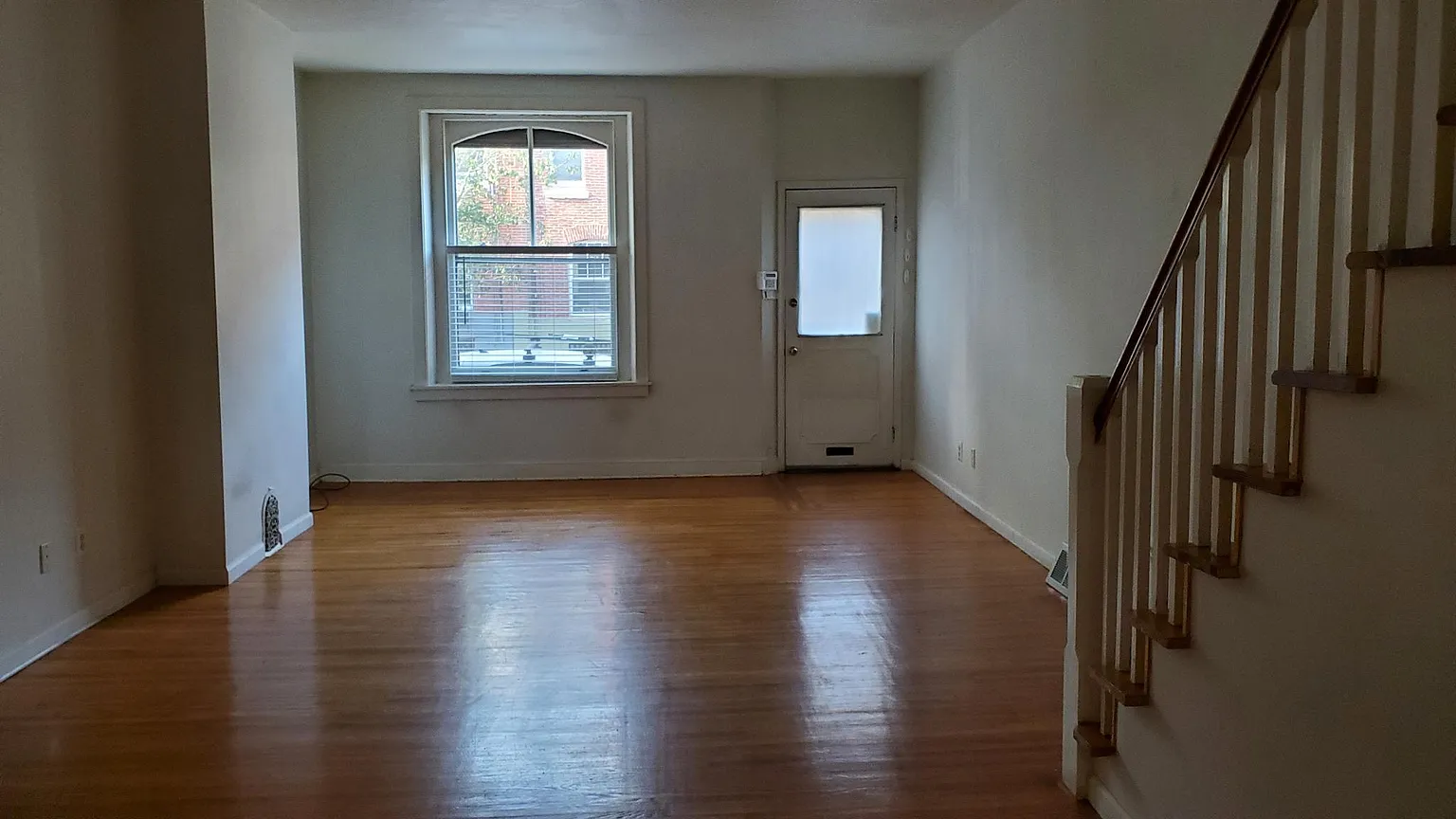 3006 Poplar St photo 1