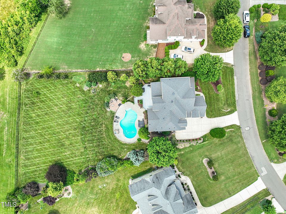 1st image of 2012 Monthaven Dr