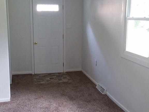 5th image of 418 N Ewing St