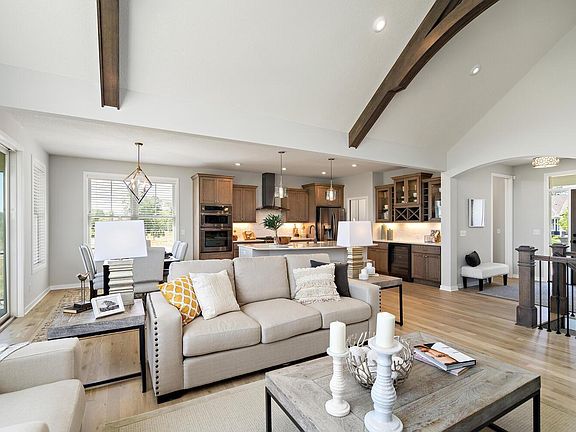 5th image of 320 Bayhaven Trl