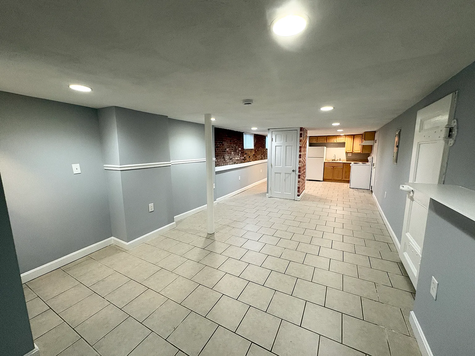 195 Hampshire St — Photo 1