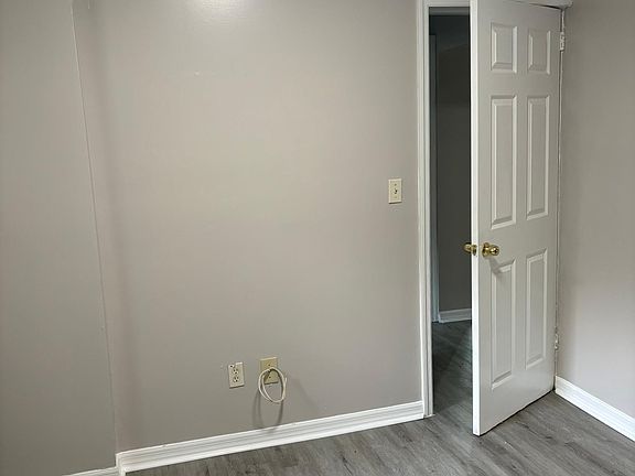 4th image of 1210 Rushing St #1209