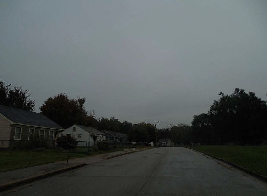 2nd image of 542 Burlington Cir