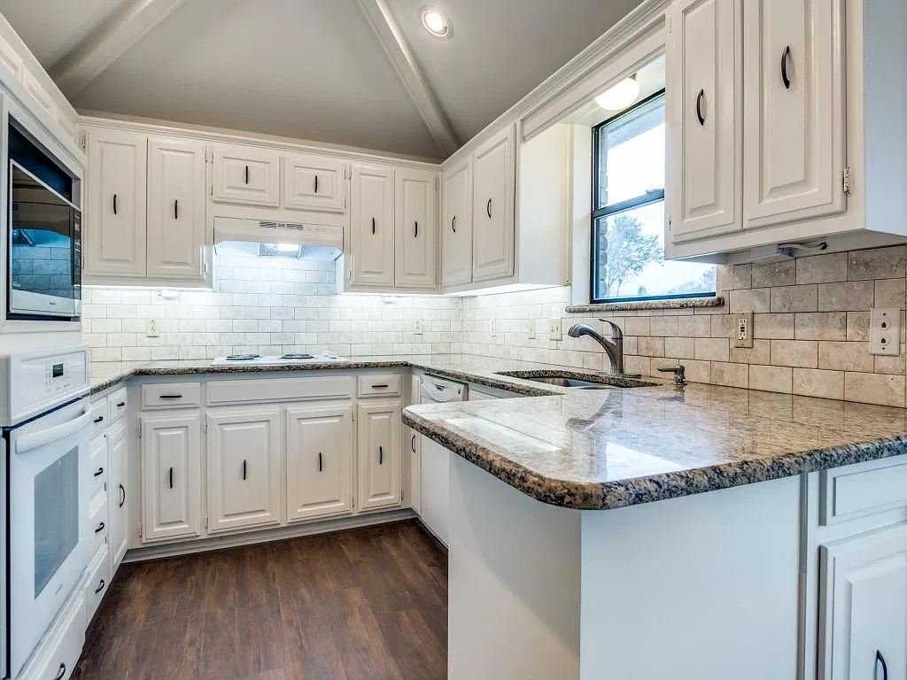 4 bed, 2000 sqft, $2,900 — Photo 4