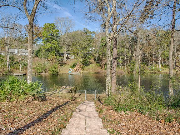 2nd image of 1213 Lake Asbury Dr