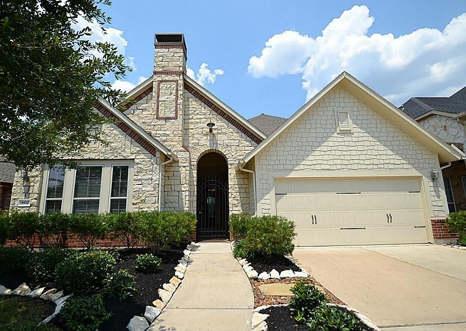 1st image of 9522 Sapphire Hill Ln