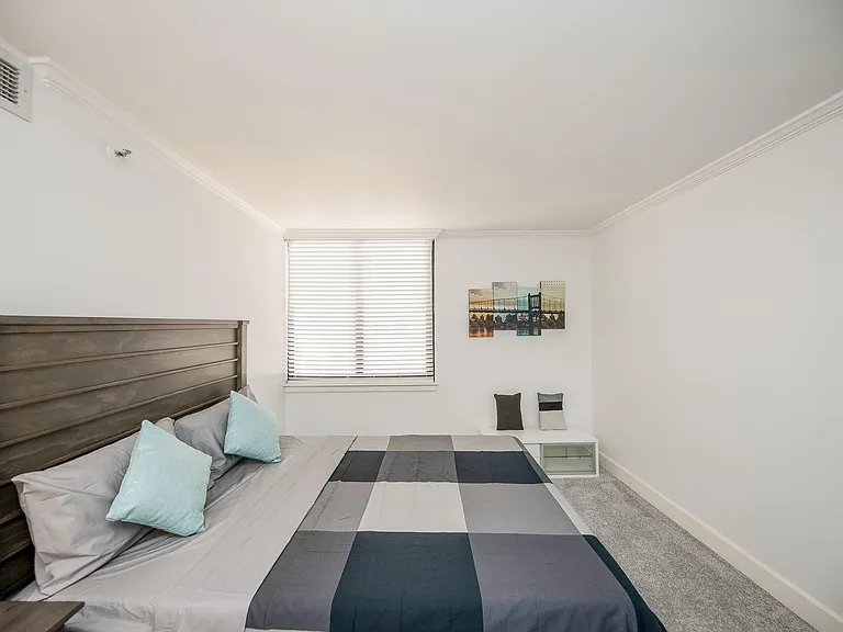 3525 Sage Rd #710 — Photo 3