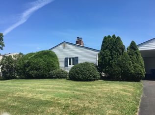 48 Cherry Ln, Levittown, PA 19055