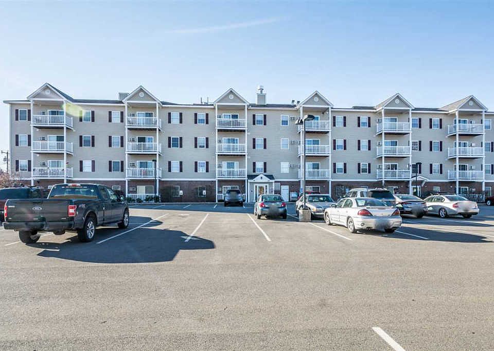 1st image of 18 Harbor Ave APT 310