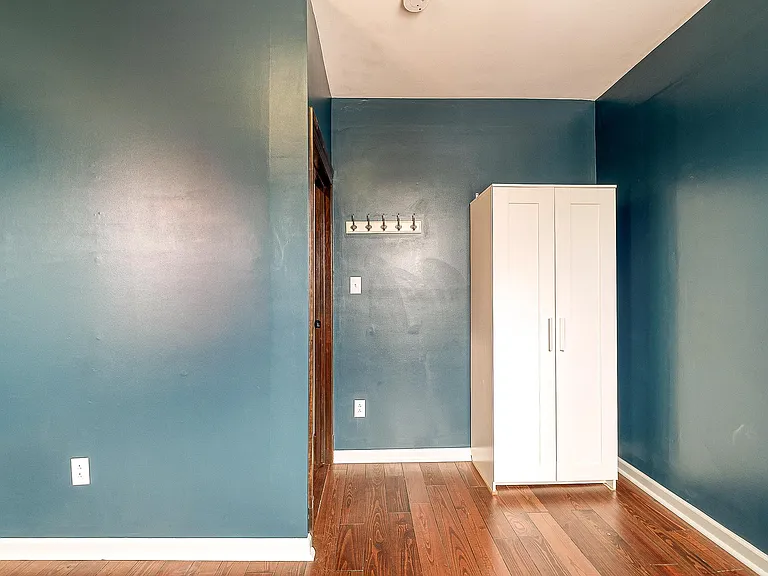 242 Edmond St — Photo 19