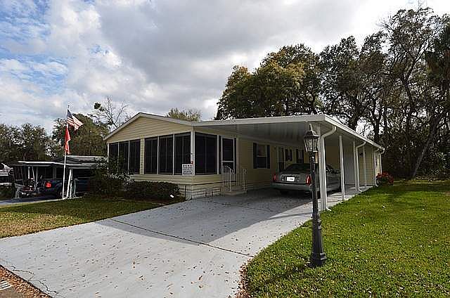 1st image of 111 Queens Dr