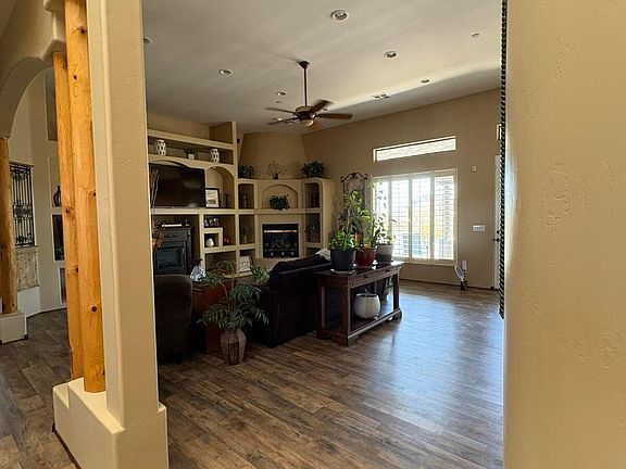 4th image of 15523 W PEAKVIEW Road