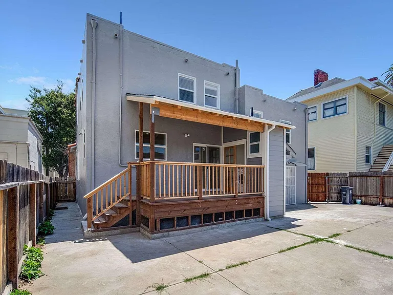 1305 Walnut St #1305 — Photo 17