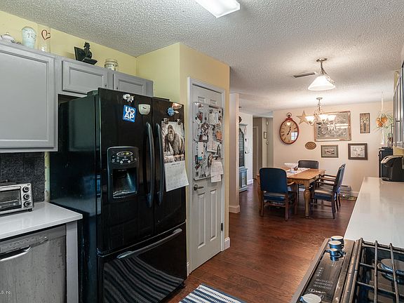 5th image of 1161 Buccaneer Blvd