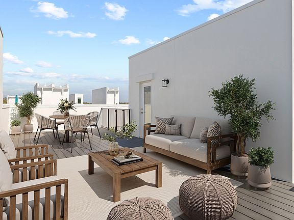 Private Rooftop Deck w a View