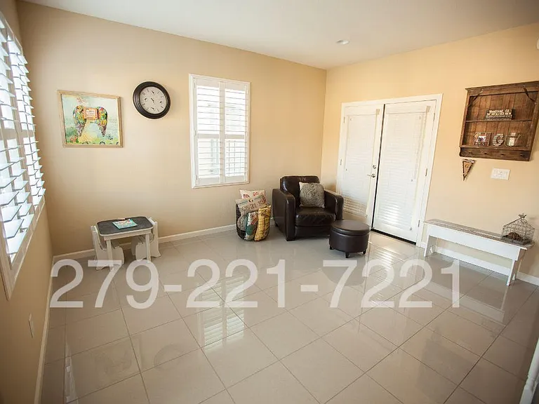 8058 Linda Isle Ln — Photo 14