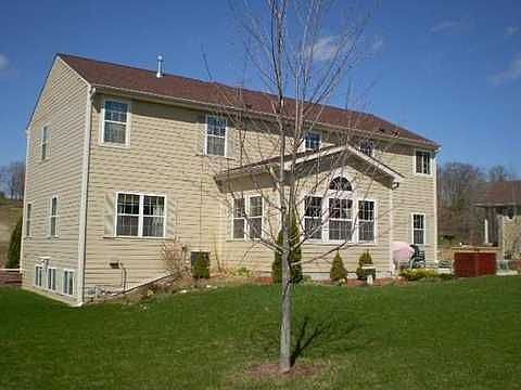 1st image of 245 Lower Woodford Cir