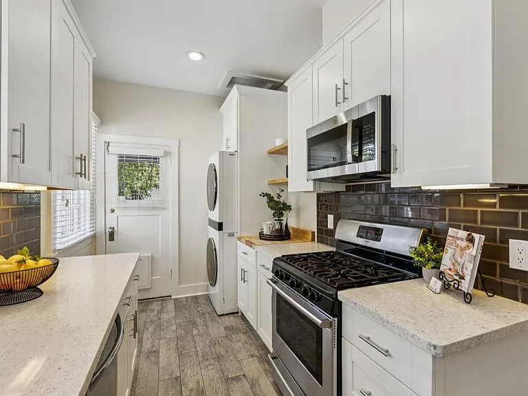 762 Hamilton Ave — Photo 8