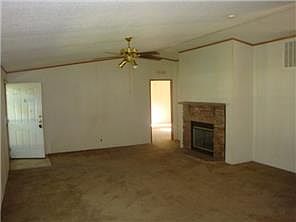 4th image of 107 Pecan Orchard Ln