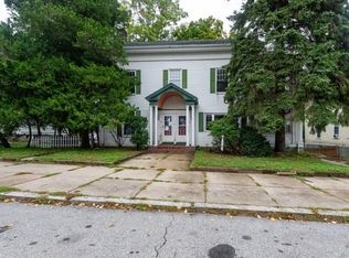 37 Summer St, Woonsocket, RI 02895