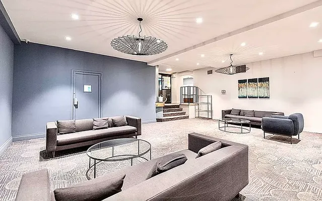 Rented by Manhattan Realty Group | media 9