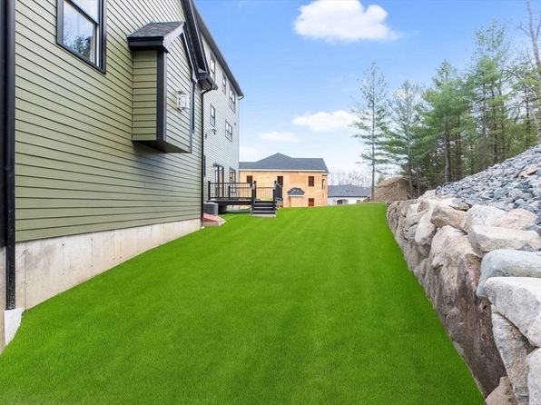 14 Couture Way, Middleton, MA 01949