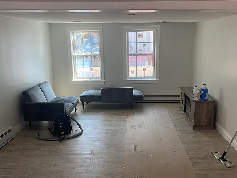 225 Thompson Rd #A — Photo 2