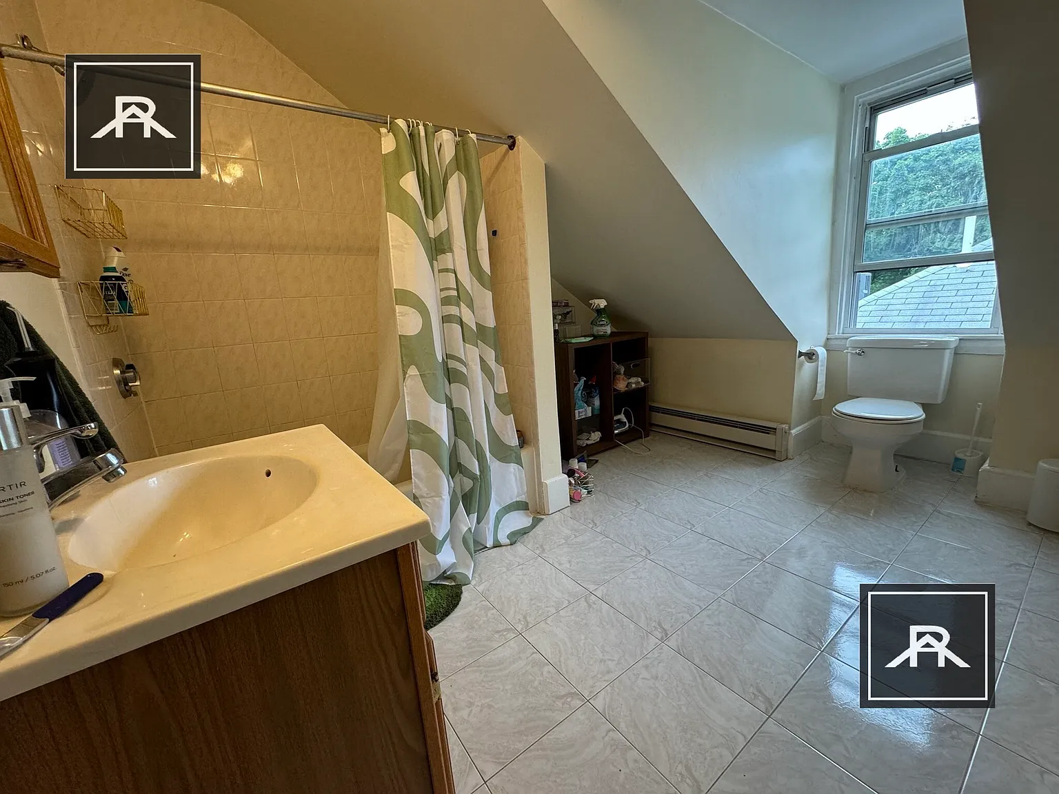 216 Freeman St — Photo 4