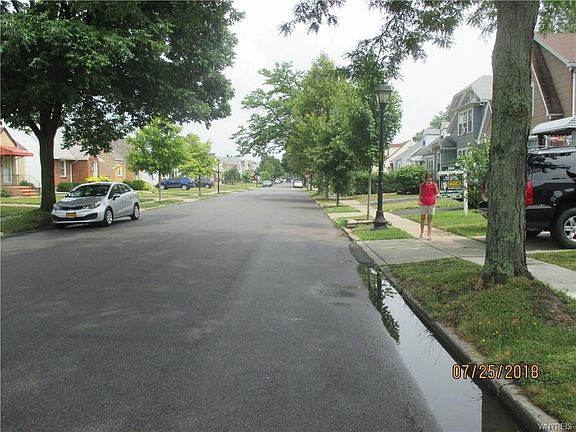 4th image of 436 Victoria Blvd