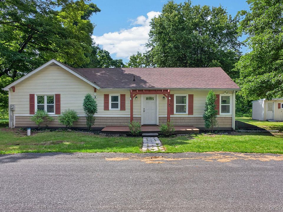 1st image of 33 Warren Myer Road