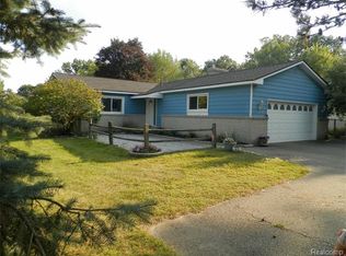 6481 Pine Knob Rd, Clarkston, MI 48348