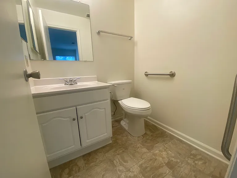 Princeton Circle West Apartments — Photo 54