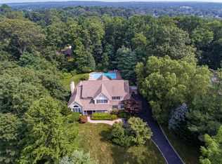 77 Chichester Rd, Huntington, NY 11743