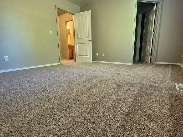 Upstairs primary bedroom