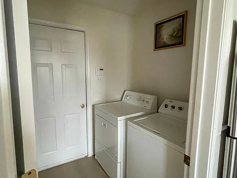 3208 Stanford St — Photo 23