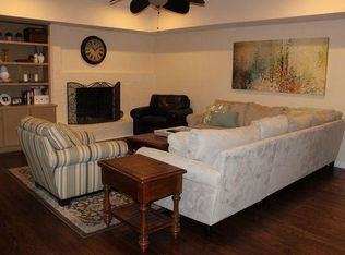 3017 Hartwood Ct, Fort Worth, TX 76109