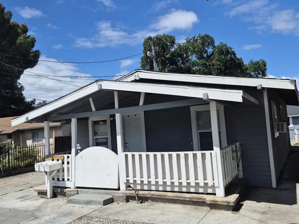 215 Kelley St, Modesto, CA 95354