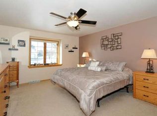 4108 W Thorncrest Dr, Franklin, WI 53132