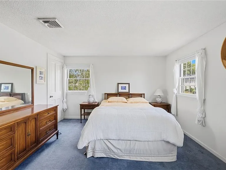 131 Taylor Rd — Photo 20