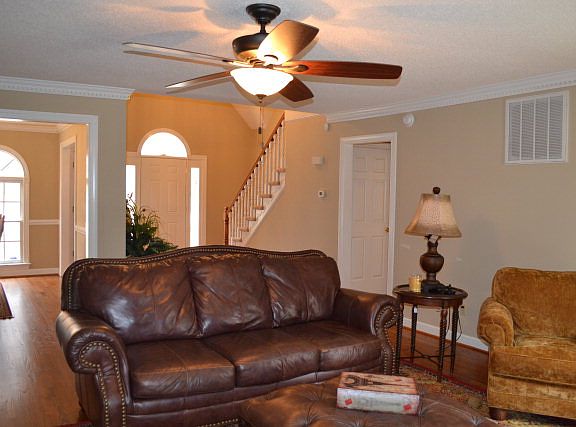 4th image of 113 Dovie Ct