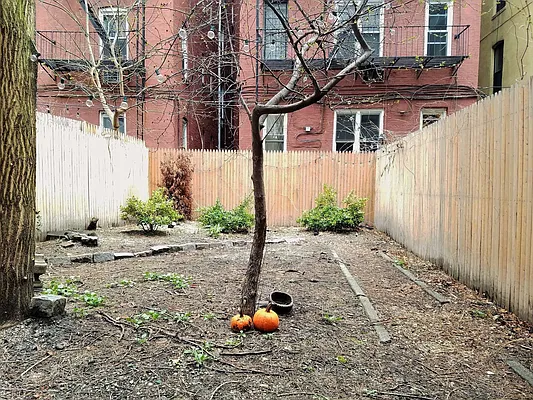 Rented by JK Dansar Corp | media 47